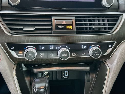 Used 2018 Honda Accord EX-L image 22