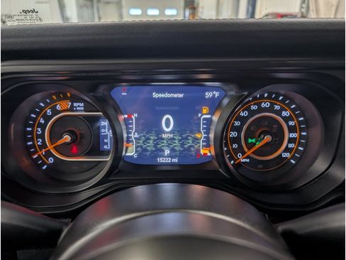 Used 2024 Jeep Wrangler Unlimited Rubicon AWD/4WD image 18