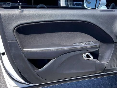 Used 2019 Dodge Challenger SXT RWD image 18