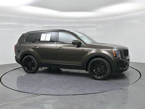 Used 2022 Kia Telluride SX w/ SX Prestige Package AWD/4WD image 28
