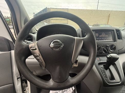 Used 2020 Nissan NV200 S FWD image 15