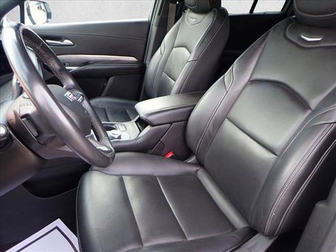 Used 2024 Cadillac XT4 Premium Luxury image 12