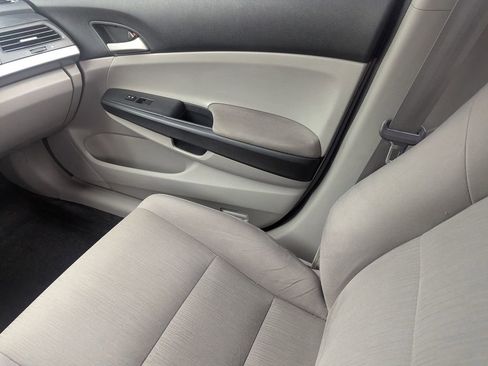 Used 2012 Honda Accord LX image 12