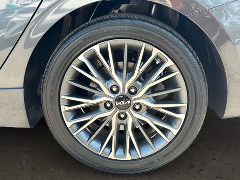 Certified 2023 Kia Forte GT-Line w/ GT-Line Technology Package FWD image 4