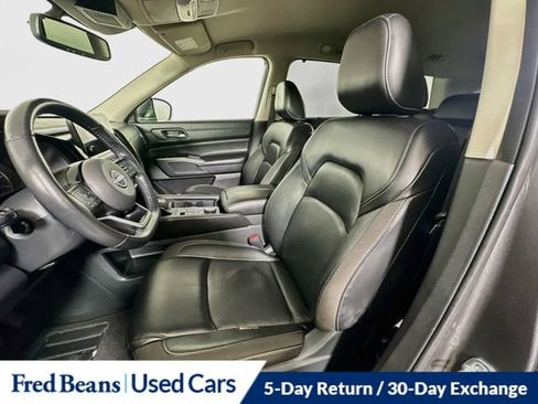 Used 2022 Nissan Pathfinder SL AWD/4WD image 28