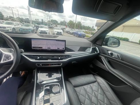 Used 2024 BMW X5 xDrive40i w/ M Sport Package AWD/4WD image 11