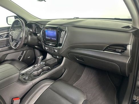 Used 2020 Chevrolet Traverse RS image 13