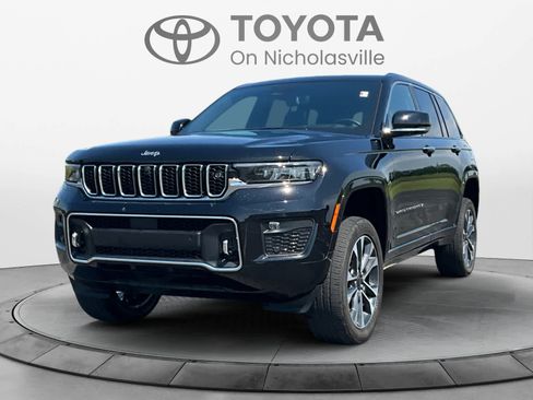 Used 2023 Jeep Grand Cherokee Overland w/ Adv Protech Group III AWD/4WD image 1