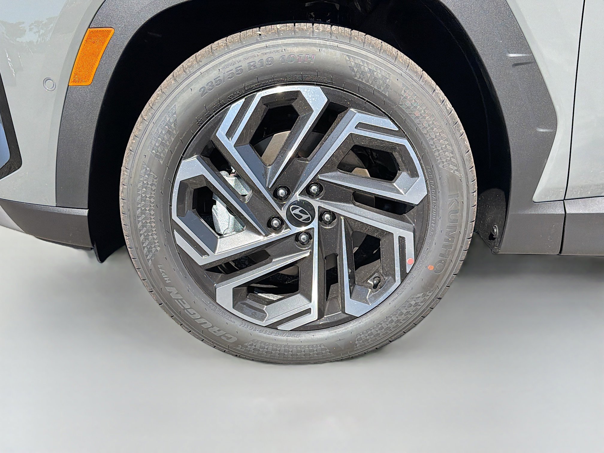 New 2026 Hyundai Tucson Limited FWD image 12