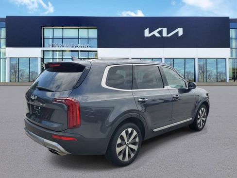 Used 2022 Kia Telluride S AWD/4WD image 2