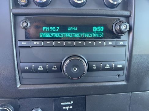 Used 2023 GMC Savana 2500 w/ Driver Convenience Package image 13