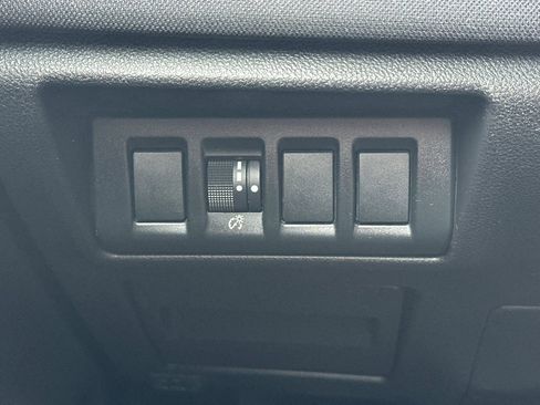 Used 2022 Subaru Outback Premium AWD/4WD image 33