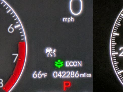 Certified 2023 Honda Pilot Touring image 15