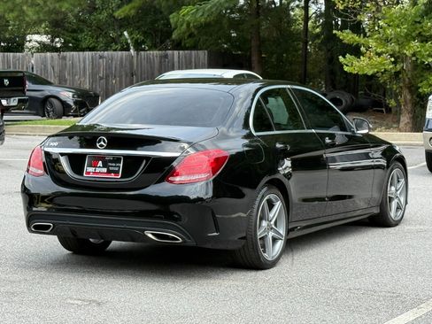 Used 2018 Mercedes-Benz C 300 Sedan image 4
