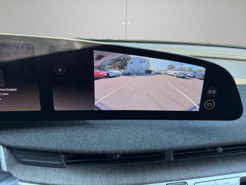 Used 2024 Lucid Air Touring AWD/4WD image 17