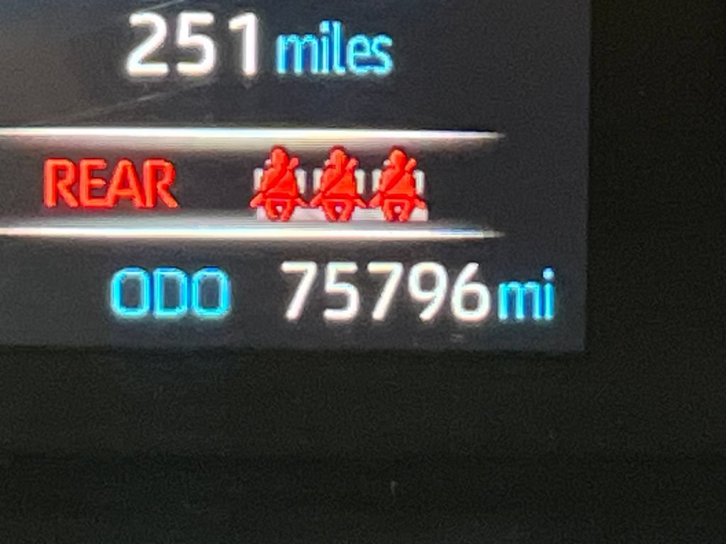 Used 2019 Toyota RAV4 LE w/ Carpet Mat Package FWD image 6
