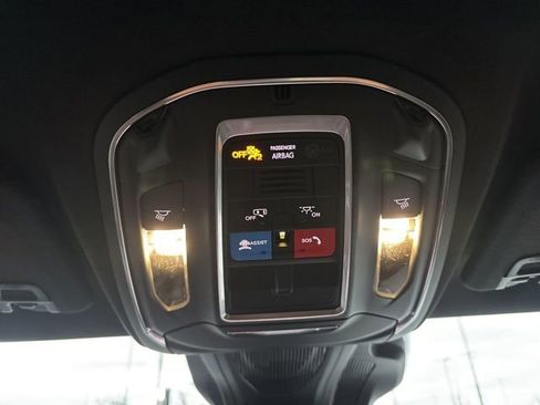 New 2026 Dodge Charger Scat Pack w/ Blacktop Package AWD/4WD image 25