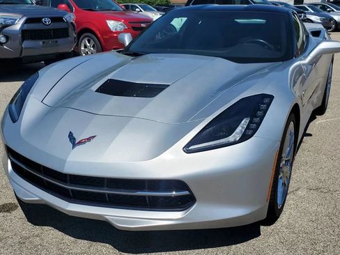 Used 2015 Chevrolet Corvette Stingray Coupe w/ Battery Protection Package RWD image 21