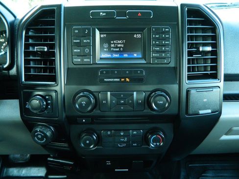 Used 2017 Ford F150 XL w/ Equipment Group 101A Mid AWD/4WD image 14