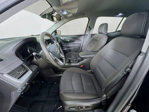 Used 2023 GMC Terrain SLE w/ Driver Convenience Package FWD image 10