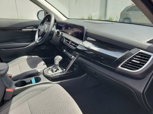 Used 2024 Kia Seltos S FWD image 34