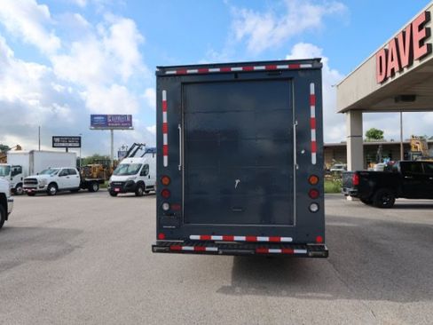 Used 2021 Ford Transit 350 DRW RWD image 5