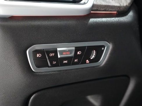 Used 2021 BMW X5 xDrive40i w/ Premium Package image 22