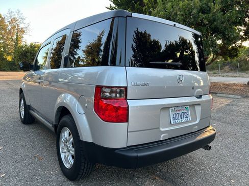 Used 2008 Honda Element EX image 19