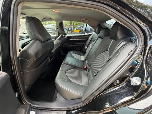 Used 2023 Toyota Camry SE w/ Convenience Package FWD image 18