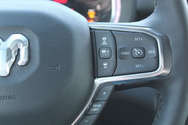 Used 2025 RAM 2500 Laramie AWD/4WD image 26