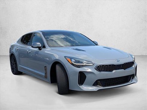 Used 2019 Kia Stinger GT2 RWD image 3