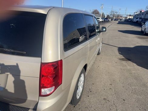 Used 2013 Dodge Grand Caravan SE image 4