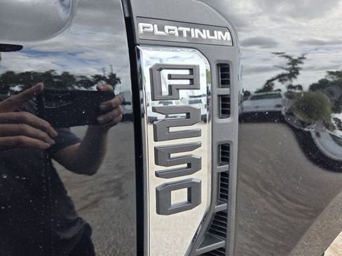 New 2026 Ford F250 Platinum w/ Platinum Plus Package AWD/4WD image 23