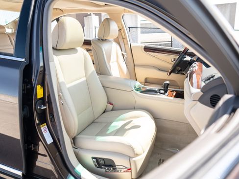 Used 2015 Lexus LS 460 L AWD/4WD image 17