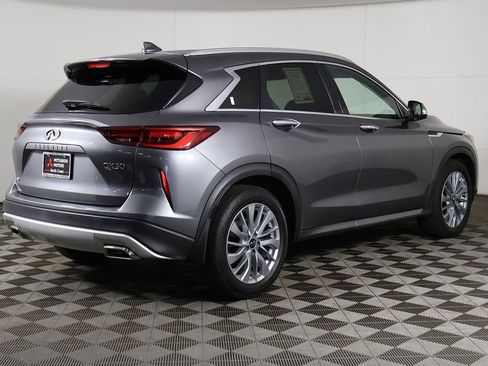 Used 2023 INFINITI QX50 Luxe AWD/4WD image 10