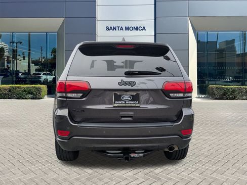 Used 2021 Jeep Grand Cherokee Laredo X image 6