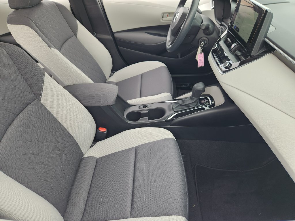 Used 2024 Toyota Corolla LE FWD image 10