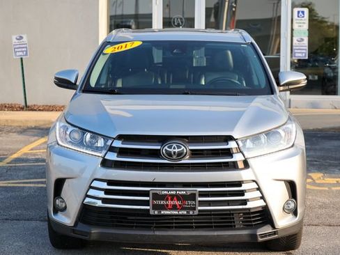 Used 2017 Toyota Highlander Limited AWD/4WD image 27