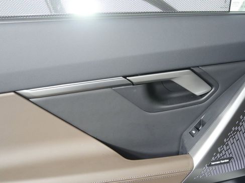 Certified 2025 BMW 530i RWD image 13