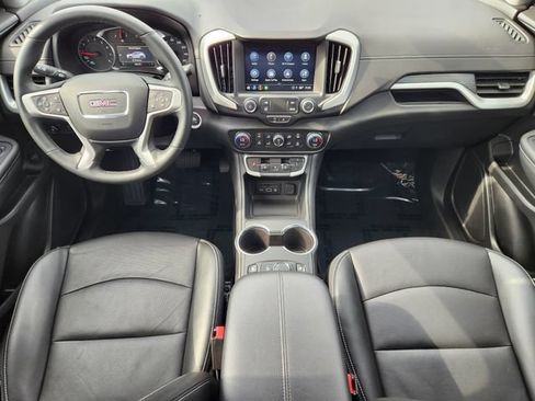 Certified 2024 GMC Terrain SLT FWD image 20