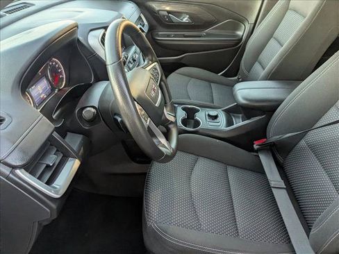 Used 2024 GMC Terrain SLE image 15