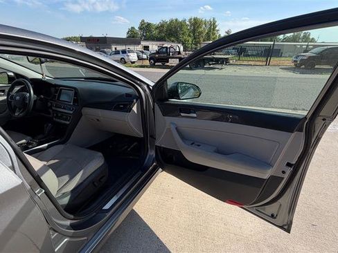 Used 2018 Hyundai Sonata Limited w/ Limited Ultimate Package 03 image 19