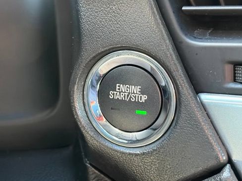 Used 2019 Chevrolet Tahoe LT w/ Luxury Package RWD image 25