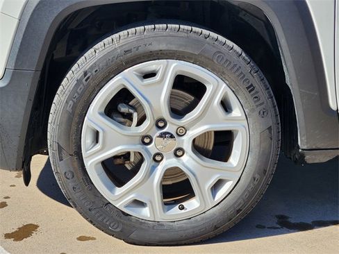 Used 2018 Jeep Renegade Limited w/ Advanced Technology Group image 7