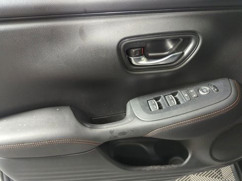 Certified 2025 Honda HR-V Sport image 10