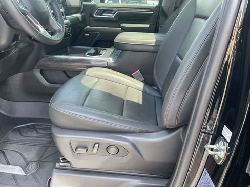 Certified 2025 Chevrolet Silverado 2500 LTZ w/ LTZ Premium Package AWD/4WD image 15