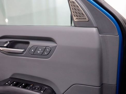 Used 2024 Kia EV9 Land image 7