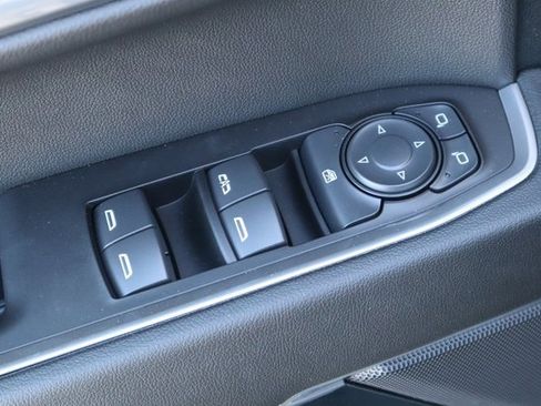 New 2025 GMC Sierra 1500 Elevation image 20