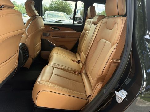 Used 2023 Jeep Grand Cherokee Summit AWD/4WD image 24