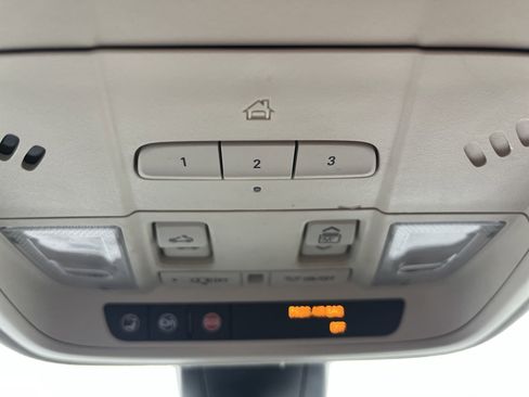 Used 2018 Cadillac XT5 Luxury w/ Driver Awareness Package image 20